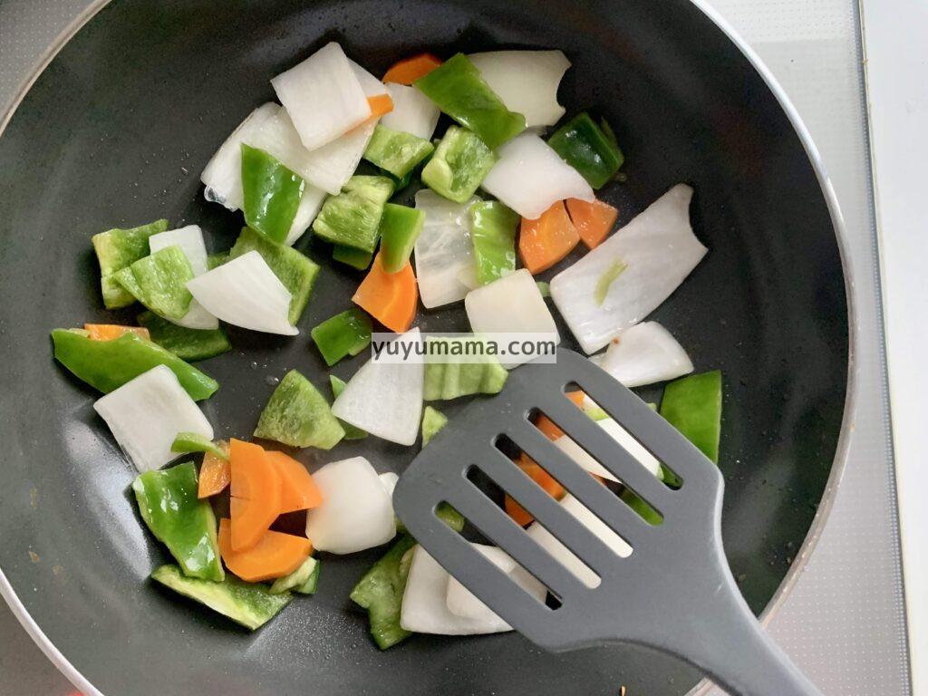 4_野菜と鶏肉のカシューナッツ炒め④