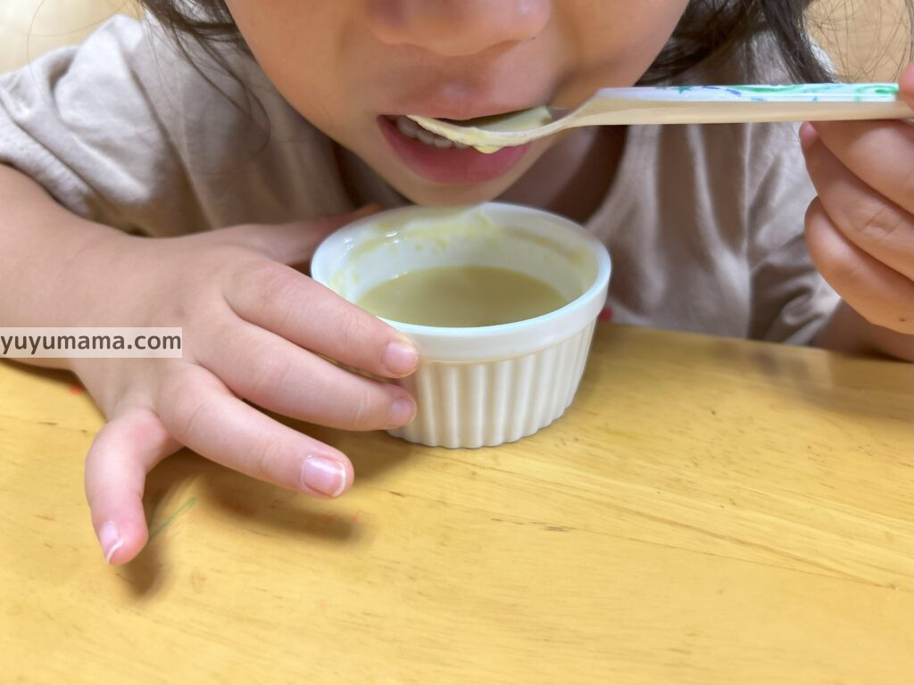 パルお試しコーン子どもが試食