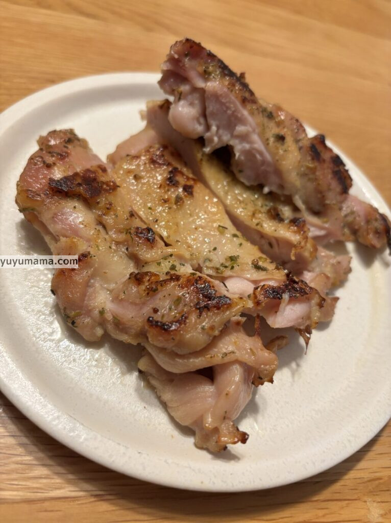 大きなグリルチキン